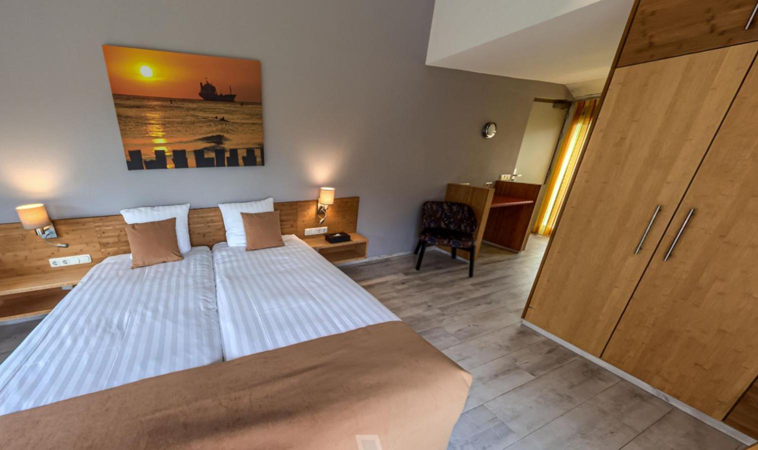 Duinhotel Zomerlust ザウテランデ エクステリア 写真